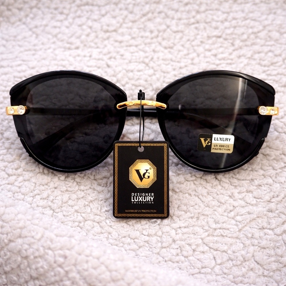 VG Luxury Black Oversized Sunglasses Gold Rhinestone UV400 NWT